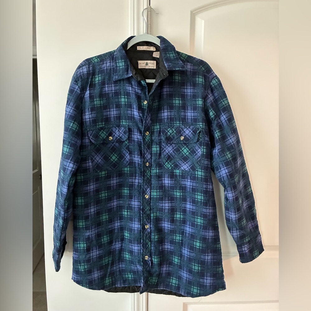 Northwest Territory Blue and Green Plaid quilted lined Men's Shirt Medium